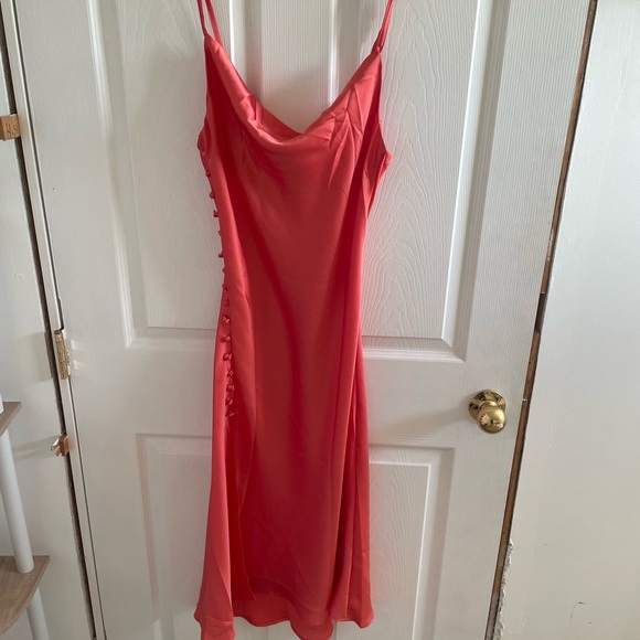 Dresses & Skirts - Midi dress